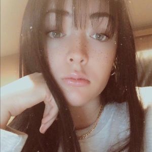 Meet your Posher, Felicia